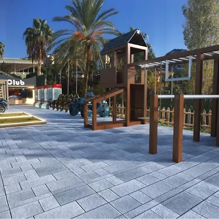 Larina & Spa 5* 阿拉尼亚