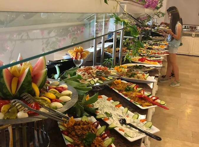 Hotel Larina & Spa 5*